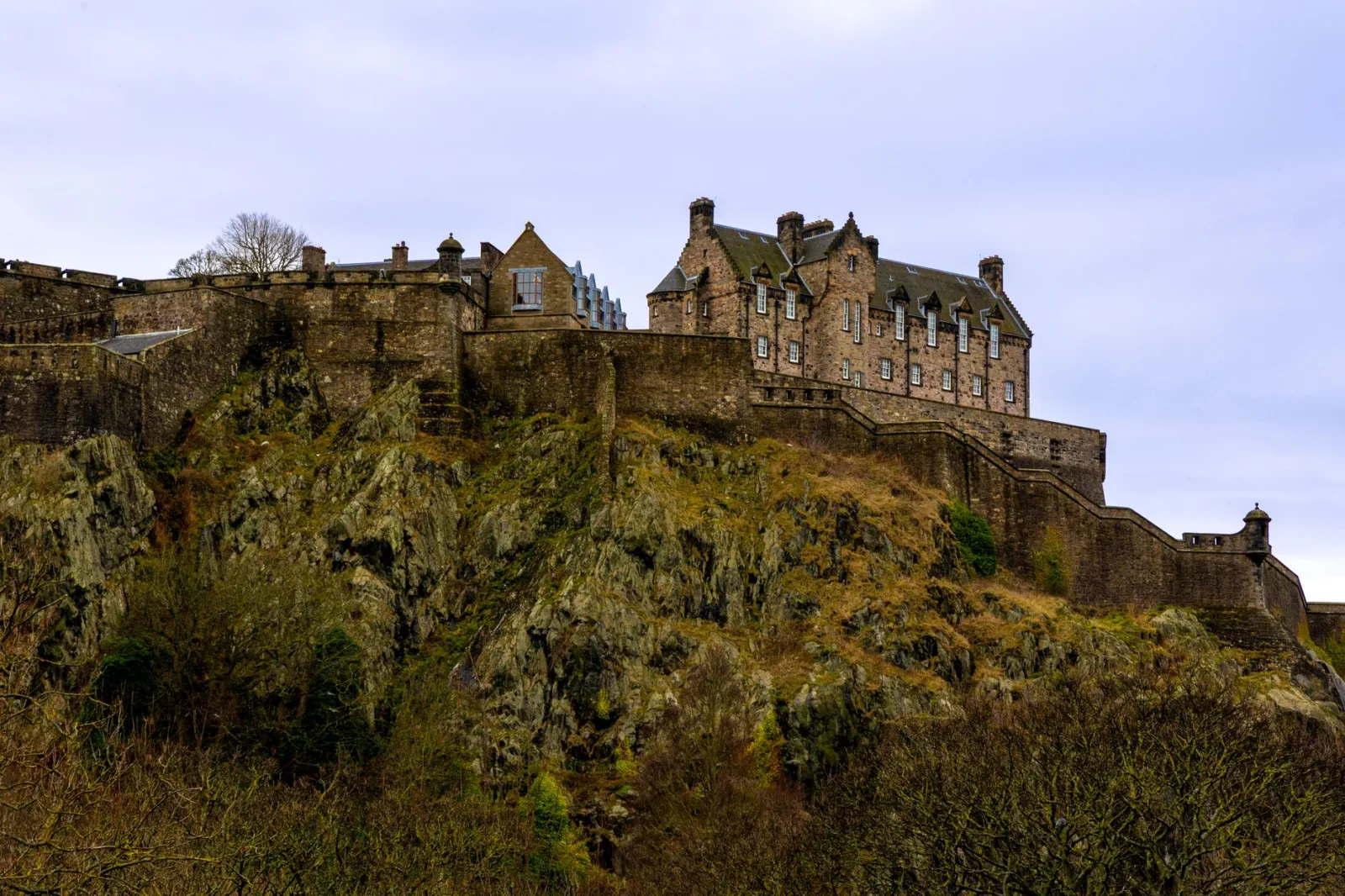 Levné letenky Edinburgh